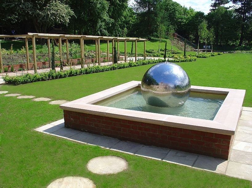 Country Estate Garden - Sevenoaks